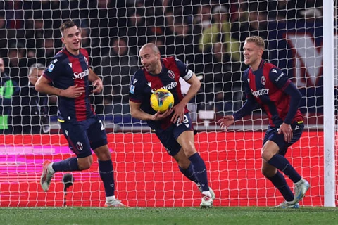 بولونيا يضع قدمًا في نهائي كأس إيطاليا بثلاثية نظيفة أمام إمبولي